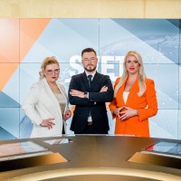 Voditeljska ekipa Petra Rupnik, Simon Rosc in Milena Novak