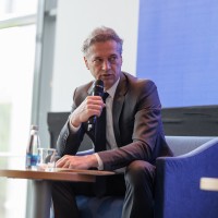 robert golob vlada.jpg