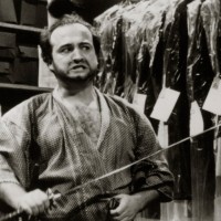 John Belushi kot samuraj Futaba, eden njegovih najboljših likov