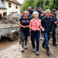 romana lesjak ursula van der leyen robert golob ukom