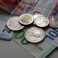 denar evro švicarski frank