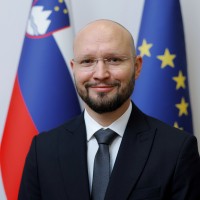 denis kordez vlada.jpg