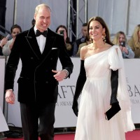 Princ William in Kate Middleton - Vsi komaj čakajo, da se spet skupaj vrneta v javnost ..