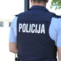 razstreljeni-bankomat, dravlje, sojerjev, bankomat, policija, trak