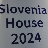 slovenska hiša pariz 24 pmjpg