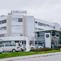 Porsche Slovenija, Volkswagen, Bravničarjeva