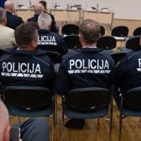 policija