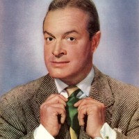 Bob Hope (1903 - 2003), ameriški vsestranski zabavljač, igralec, producent in siva eminenca ameriške