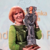 slovenka leta, Jolanda Grom Ravnikar - Ponosna zmagovalka s kipcem,