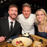 MrBeast, Gordon Ramsay - Eden izmed zmenkov je bila večerja, ki jo je pripravil sloviti kuharski moj