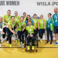 slovenke odbojka sede