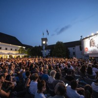 Film pod zvezdami - Film pod zvezdami je izredno priljubljen poletni dogodek