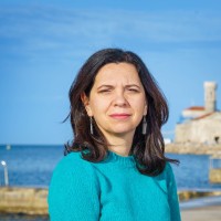 Karmen Švegl
