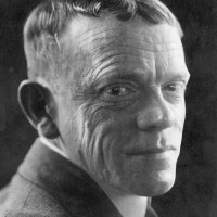 Karl Valentin (rojen kot Valentin Ludwig Fey) velja za nemškega Charlieja Chaplina