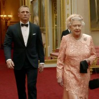 kraljica-elizabeta, daniel craig