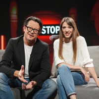 Monika Avsenik je v oddaji nonSTOP pri Boštjanu Klunu iskreno spregovorila o svoji glasbeni poti