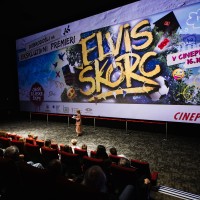 Elvis Škorc - Elvis Škorc je s svojimi težavami in zapleti na predpremieri napolnil kar dve dvorani