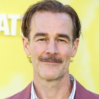 James Van Der Beek - James Van Der Beek se bojuje z rakom debelega črevesa, zato bo prodal spominke
