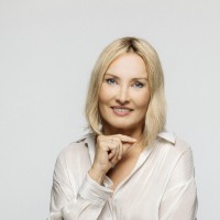 Tanja Ribič v predstavi odstre kar precej tančic s svoje duše. Naslednja bo na sporedu 11