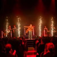 Ninovi koncerti so v zadnjih letih postali sinonim za dobro vzdušje, srčnost in profesionalno glasbe