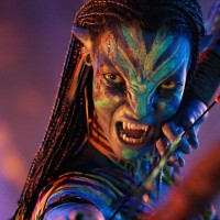 Avatar Ogenj in Pepel - Naslavlja vprašanja identitete, pripadnosti in žrtvovanja, pa tudi destrukti