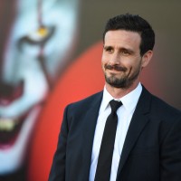 Njegova igralska iskrenost je izvirala iz osebne izkušnje – Ransone je pozneje odkrito spregovoril o otroški zlorabi in boju z odvisnostjo, kar je njegovim vlogam dodajalo globino, bolečino in avtentičnost, ki se je gledalcev dotaknila na povsem intimni r