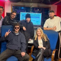 Priredba Dež, ki je združila zasedbo Mrfy in Heleno Blagne, je poklon brezčasni pesmi