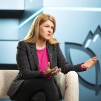 ursa-zgojznik, pogovori-o-prihodnosti, tomaz-vesel