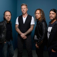 Od pijančevanja v klubih San Francisca do razprodanih aren z simfoničnimi orkestri – to je zgodba o