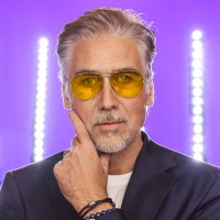 »Ne maram polovičarstva,« je misel, ki danes najbolje opiše njegovo osebno in ustvarjalno držo