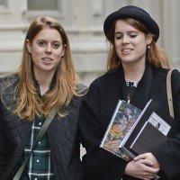 Princesa Beatrice Yorška in njena sestra Eugenie med nakupovanjem v New Yorku leta 2016