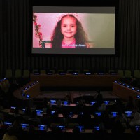 The Voice of Hind Rajab pripoveduje zgodbo šestletne palestinske deklice Hind Rajab, ki je izgubila