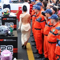 formula ena Kim Kardashian 26.jpg