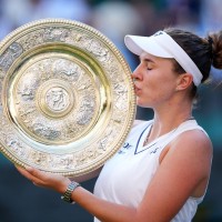 linda noskova.jpg