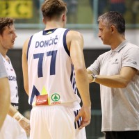 igor kokoškov luka dončić.JPG
