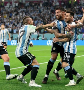 Messi z golom na svoji 1000. tekmi pomagal Argentini do četrtfinala