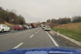 Ponovno huda prometna nesreča na avtocesti