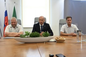 Podpis gradbene pogodbe za projekt Park urbanih športov – športno rekreacijski center