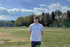 Tilen Delič Verstovšek in Tian Gazvoda na mitingu v Radovljici