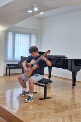 Glasbena šola Brežice v jubilejno leto z glasbo, ponosom in novimi sanjami