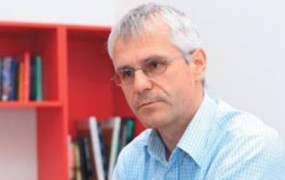 Dr. Mitja Štular o razkoraku med oblastjo in ljudstvom