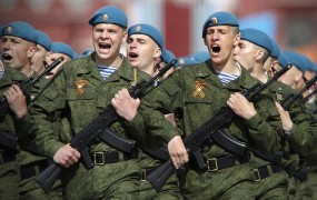 V Ukrajini prijeli deset ruskih vojaških padalcev