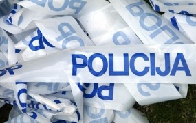 Policija v Ljubljanici in Podpeči našla trupli moškega in ženske
