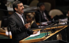Ahmadinedžad: Izrael je motnja, ki bo odstranjena
