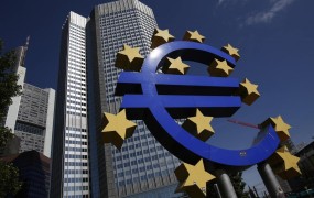ECB pod strogimi pogoji za odkup neomejenih količin državnih obveznic