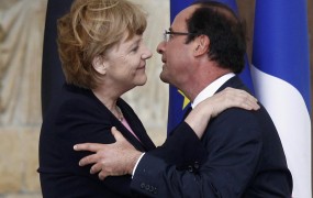 Merklova in Hollande obeležila 50-letnico francosko-nemške sprave