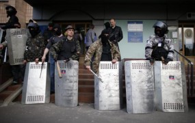 V Odeso dodatne posebne enote, v Slavjansku novo nasilje