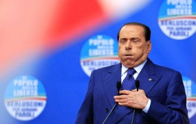 Razkol v Berlusconijevi stranki - odpadniki so zvesti Letti, ne šefu Silviu