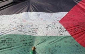 Evropski parlament preložil glasovanje o priznanju Palestine