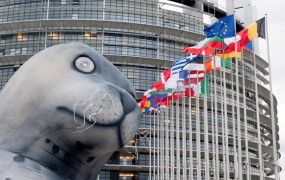 Bloomberg: Kriza bi lahko povzročila balkanizacijo Evrope